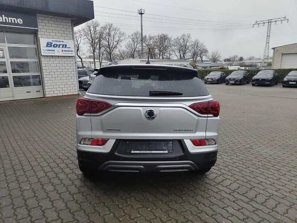 Ssangyong Korando Sapphire 4x2 12/2020-photo-2