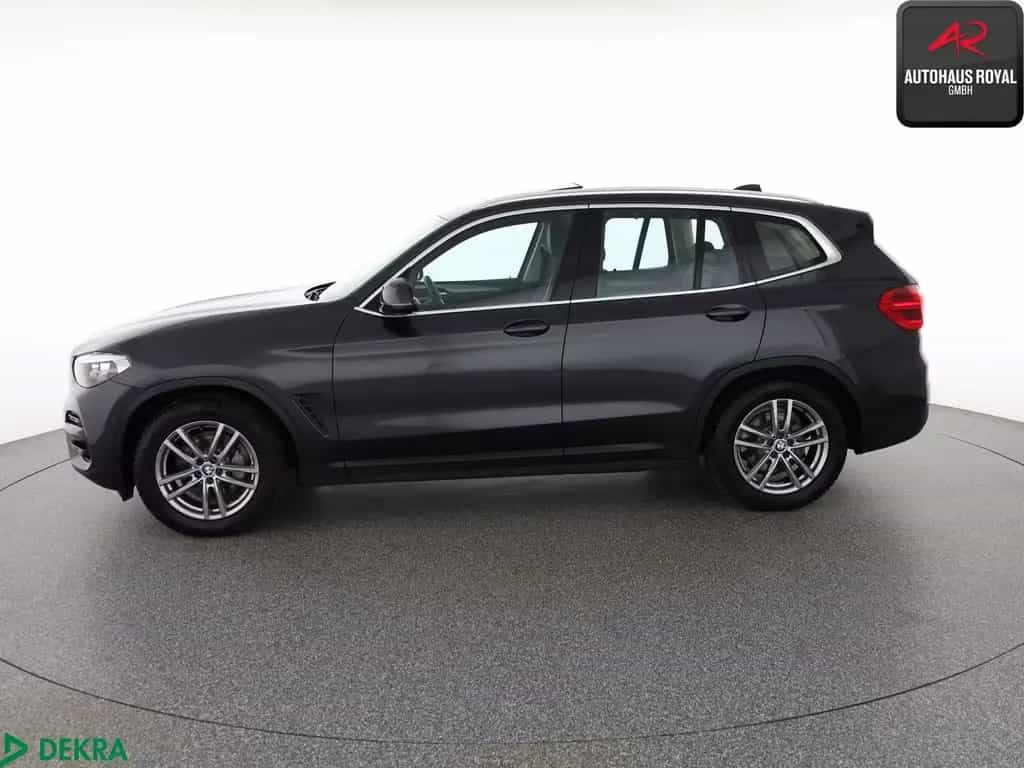 BMW X3 xDrive30i M SPORT LENKRAD PANORAMA,HEADUP,AHK 10/2018-photo-1