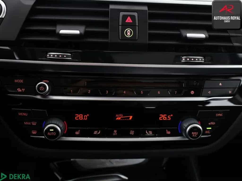 BMW X3 xDrive30i M SPORT LENKRAD PANORAMA,HEADUP,AHK 10/2018-photo-19