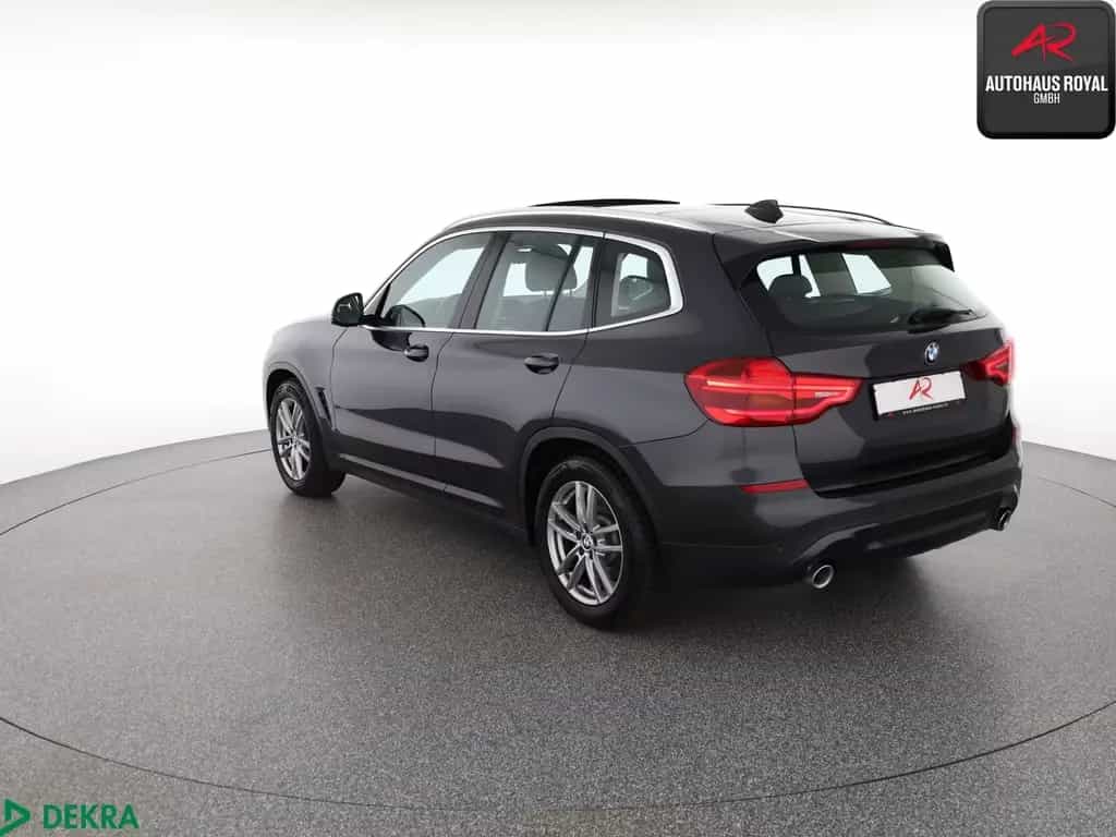 BMW X3 xDrive30i M SPORT LENKRAD PANORAMA,HEADUP,AHK 10/2018-photo-2