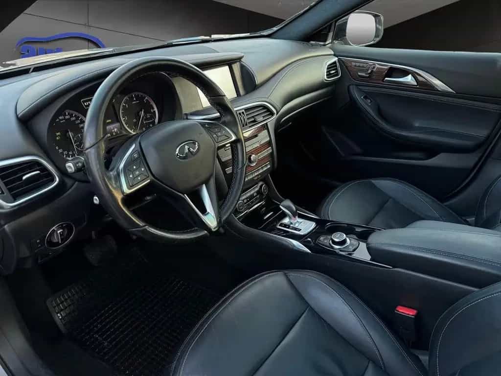 Infiniti Q30 2.2 d Sport AUT.°NAVI°PANO°KAMERA°ACC°MEMORY 05/2016-photo-14