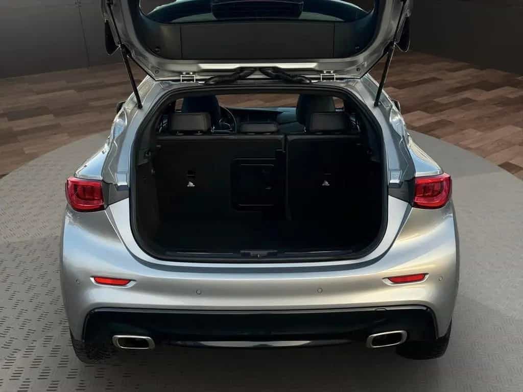Infiniti Q30 2.2 d Sport AUT.°NAVI°PANO°KAMERA°ACC°MEMORY 05/2016-photo-5
