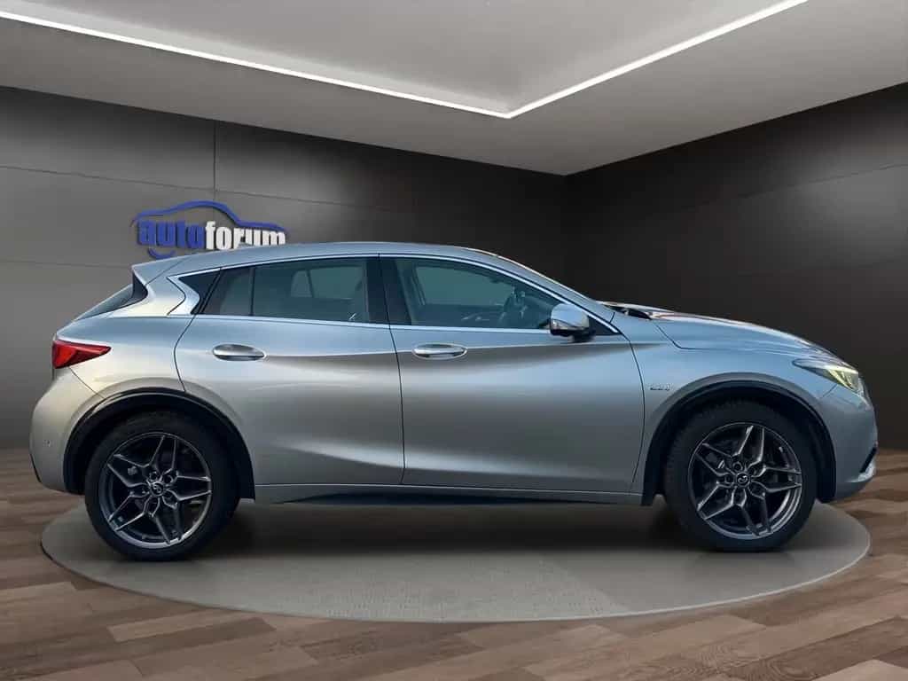 Infiniti Q30 2.2 d Sport AUT.°NAVI°PANO°KAMERA°ACC°MEMORY 05/2016-photo-7