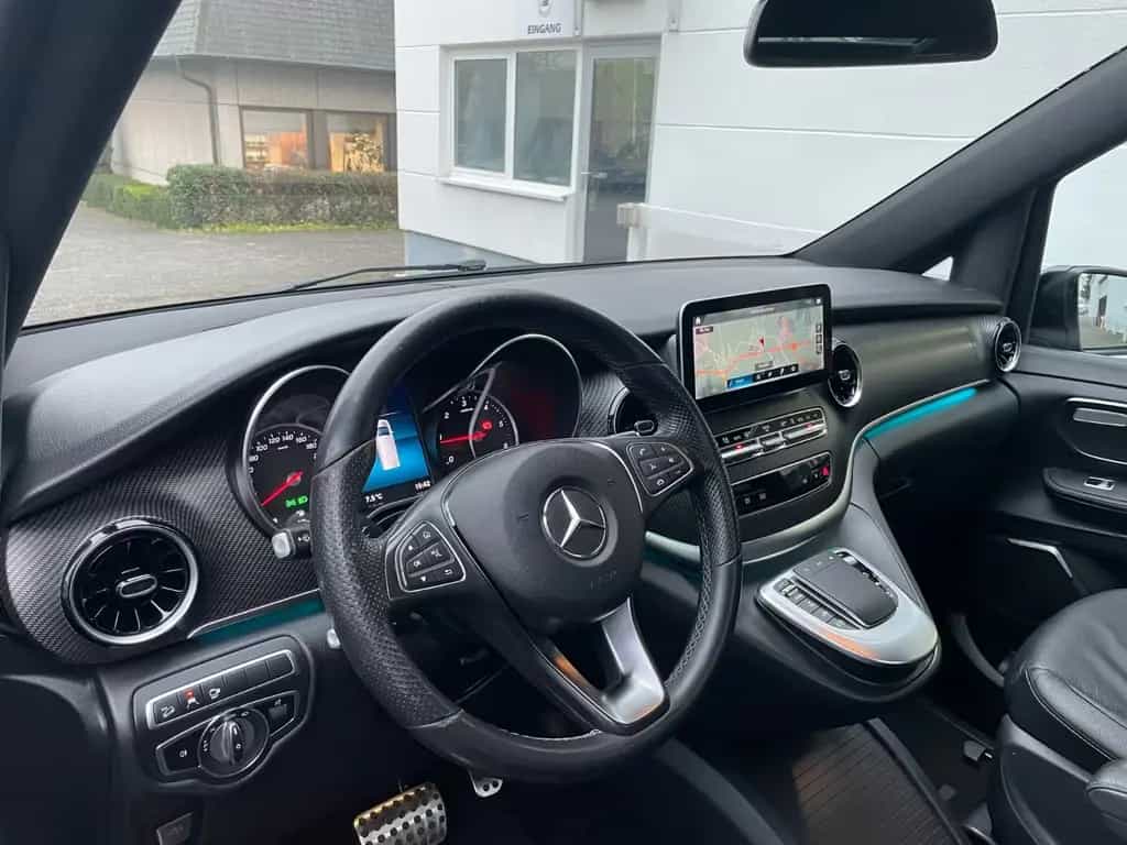 Mercedes-Benz V-Class 4MATIC lang AMG MBUX ACC PANO BURM 360°AHK 07/2020-photo-14