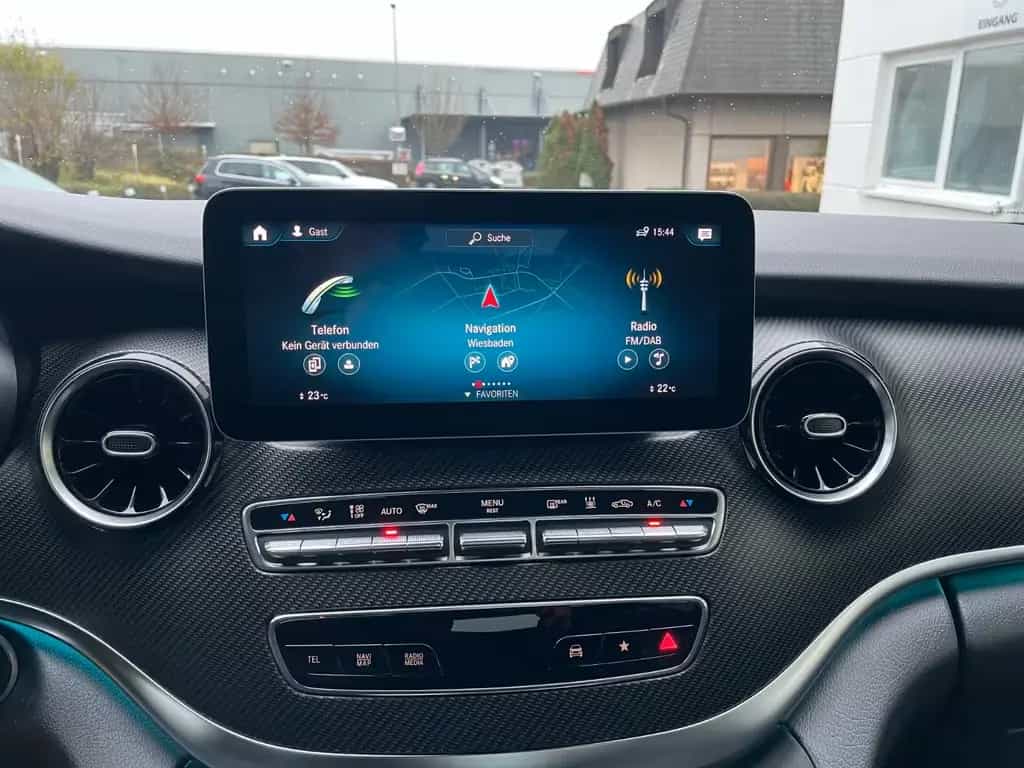 Mercedes-Benz V-Class 4MATIC lang AMG MBUX ACC PANO BURM 360°AHK 07/2020-photo-19