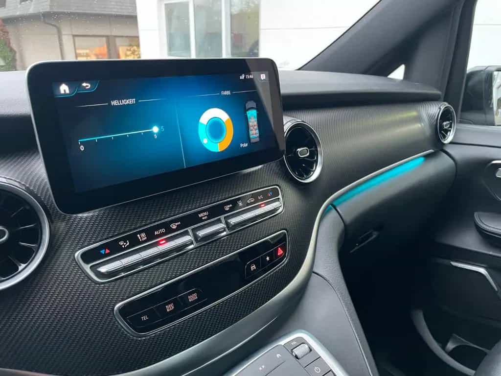 Mercedes-Benz V-Class 4MATIC lang AMG MBUX ACC PANO BURM 360°AHK 07/2020-photo-23