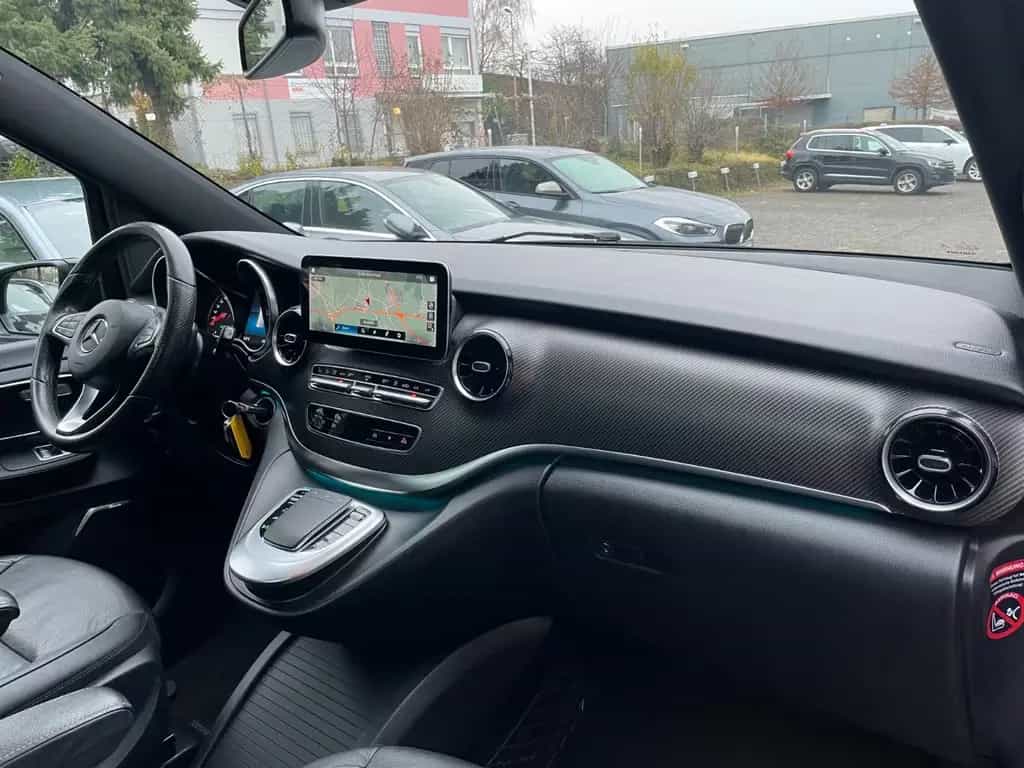 Mercedes-Benz V-Class 4MATIC lang AMG MBUX ACC PANO BURM 360°AHK 07/2020-photo-9