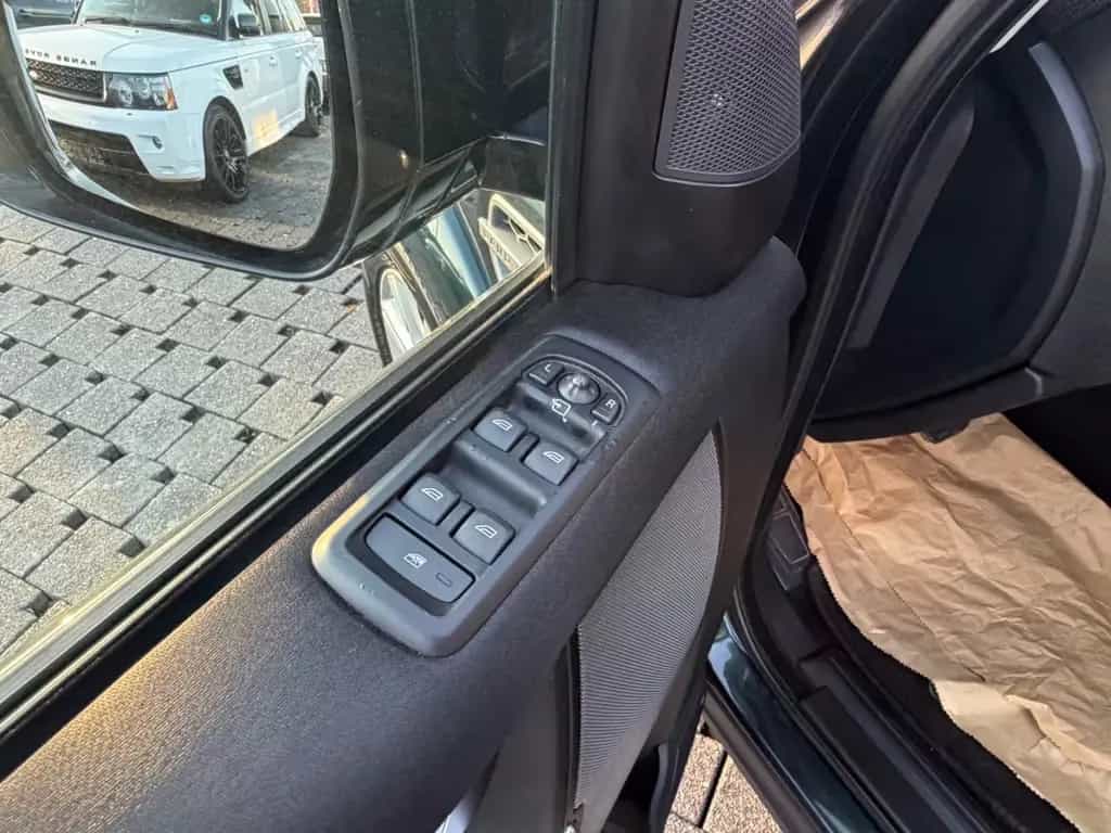 Land Rover Discovery 4 3.0 TDV6/8-Gang/Xenon/Luftfahrwerk 02/2016-photo-16