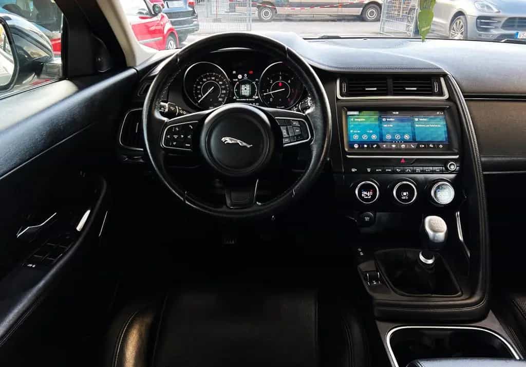Jaguar E-Pace S/Leder/Kamera/Sitzheizung/2,0 Ltr./110KW 07/2019-photo-11