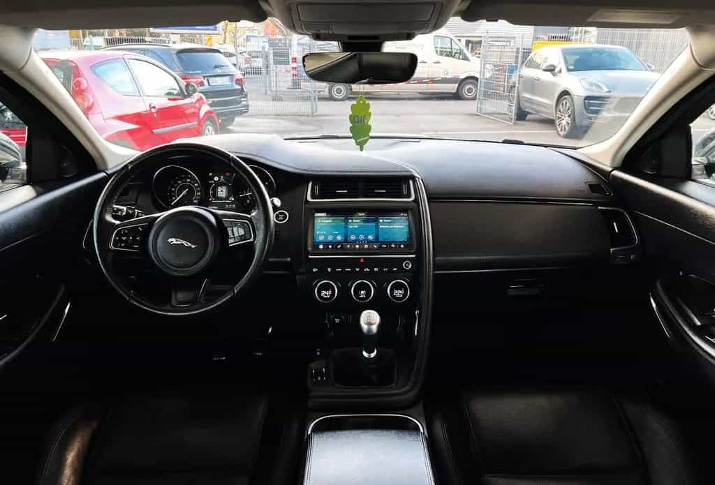 Jaguar E-Pace S/Leder/Kamera/Sitzheizung/2,0 Ltr./110KW 07/2019-photo-17