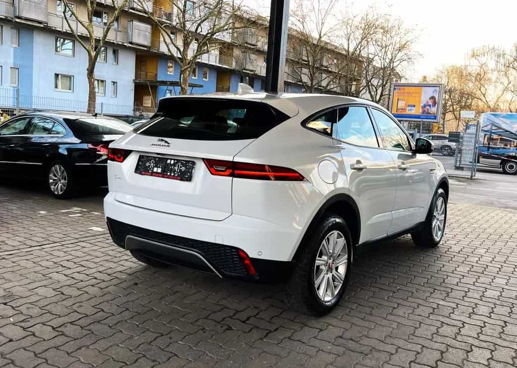 Jaguar E-Pace S/Leder/Kamera/Sitzheizung/2,0 Ltr./110KW 07/2019-photo-3
