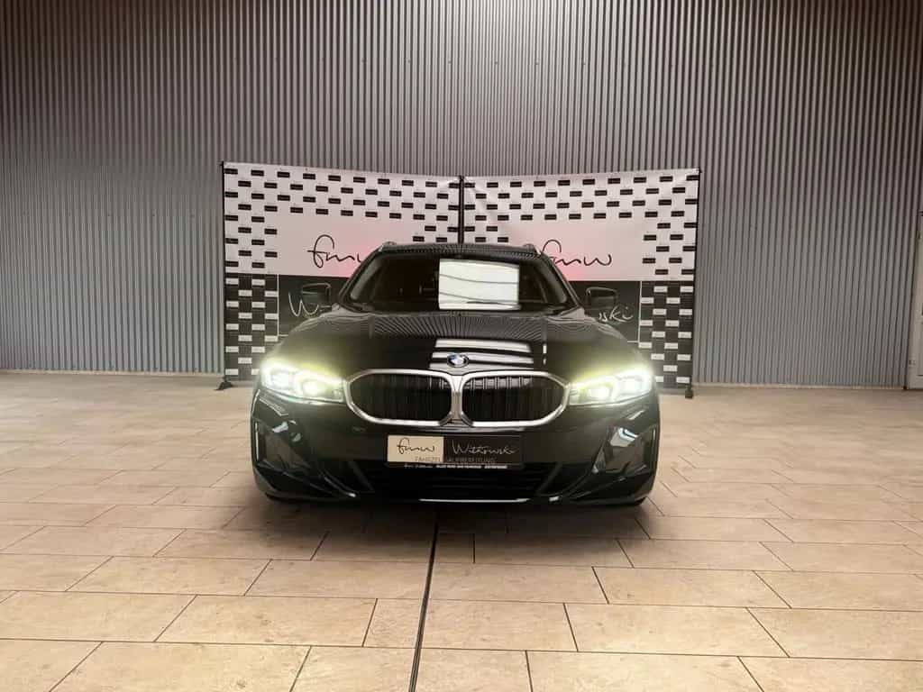 BMW 3 Series 318d Touring *DAB*Widescreen*Mwstausw* 10/2023-photo-1