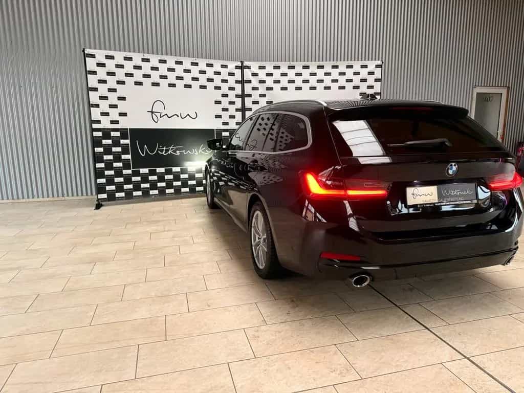 BMW 3 Series 318d Touring *DAB*Widescreen*Mwstausw* 10/2023-photo-13