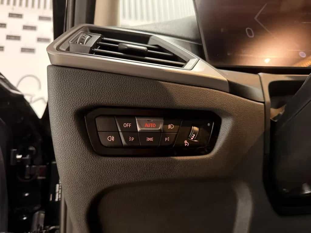 BMW 3 Series 318d Touring *DAB*Widescreen*Mwstausw* 10/2023-photo-33