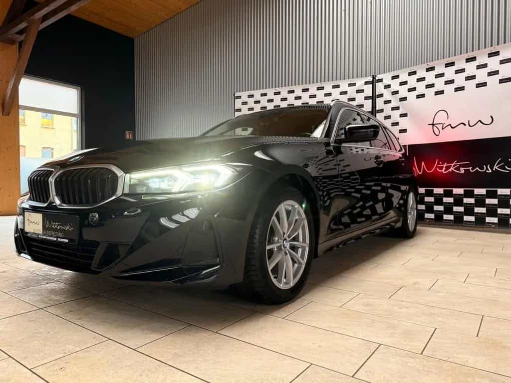 BMW 3 Series 318d Touring *DAB*Widescreen*Mwstausw* 10/2023-photo-4