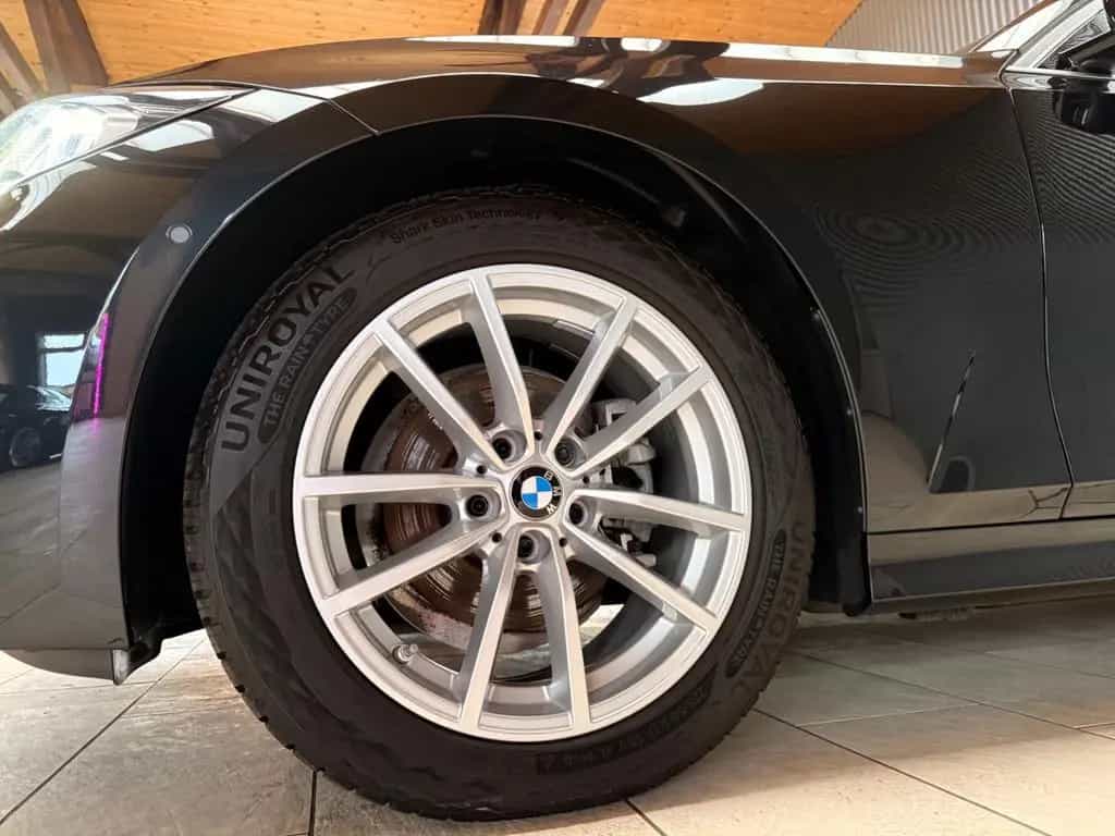 BMW 3 Series 318d Touring *DAB*Widescreen*Mwstausw* 10/2023-photo-7