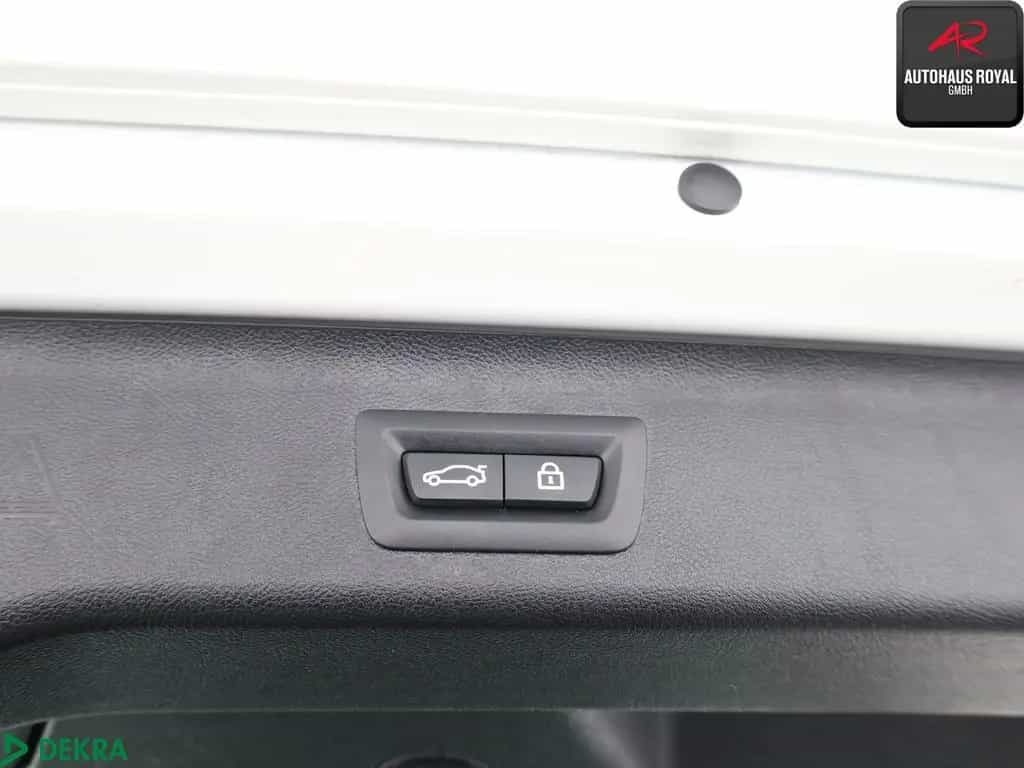 BMW 5 Series 530 d T xDrive M SPORT SHADOW STANDHEIZ,360GRAD 09/2019-photo-12