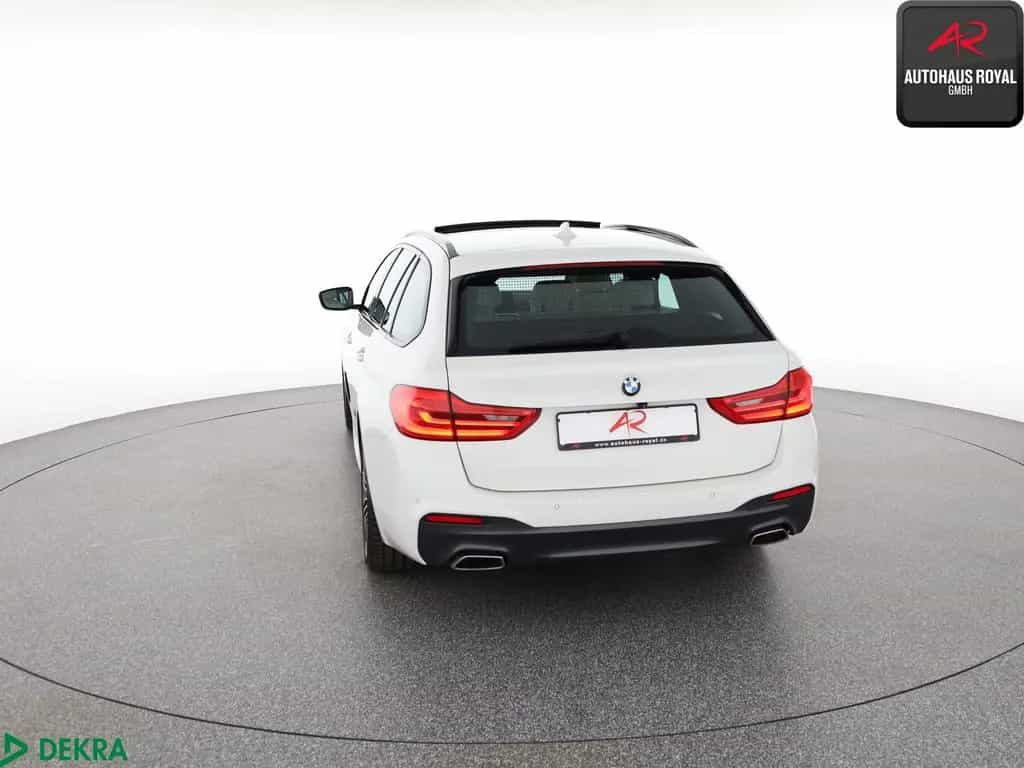 BMW 5 Series 530 d T xDrive M SPORT SHADOW STANDHEIZ,360GRAD 09/2019-photo-3