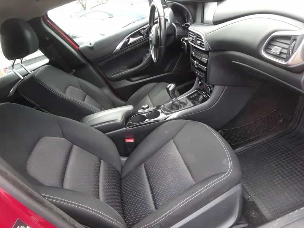 Infiniti Q30 1.5 d City Black Edition 09/2017-photo-10