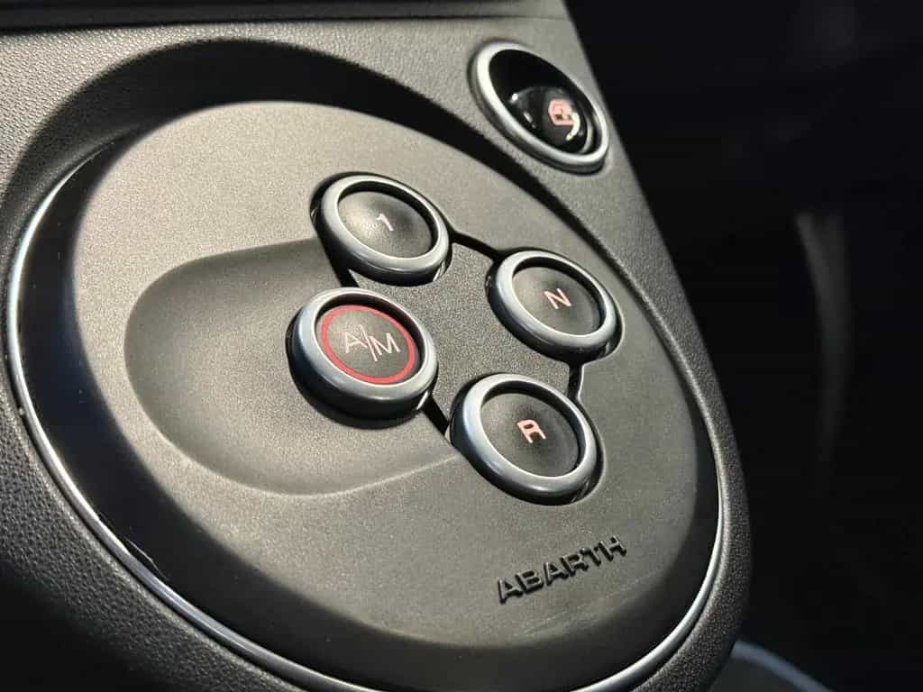 Abarth 695 Rivale BI-XENON/LEDER/KLIMA/PDC/DAB 12/2018-photo-18