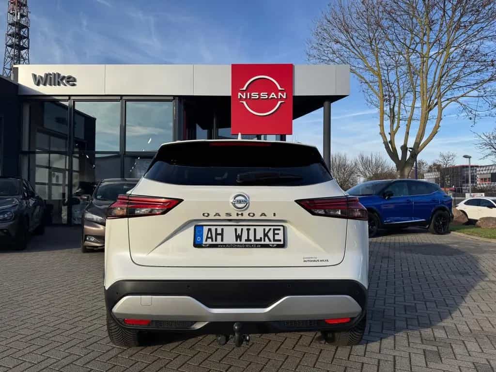Nissan Qashqai 1.3 DIG-T MHEV N-Connecta/360°/NAVI/AHK 06/2022-photo-5