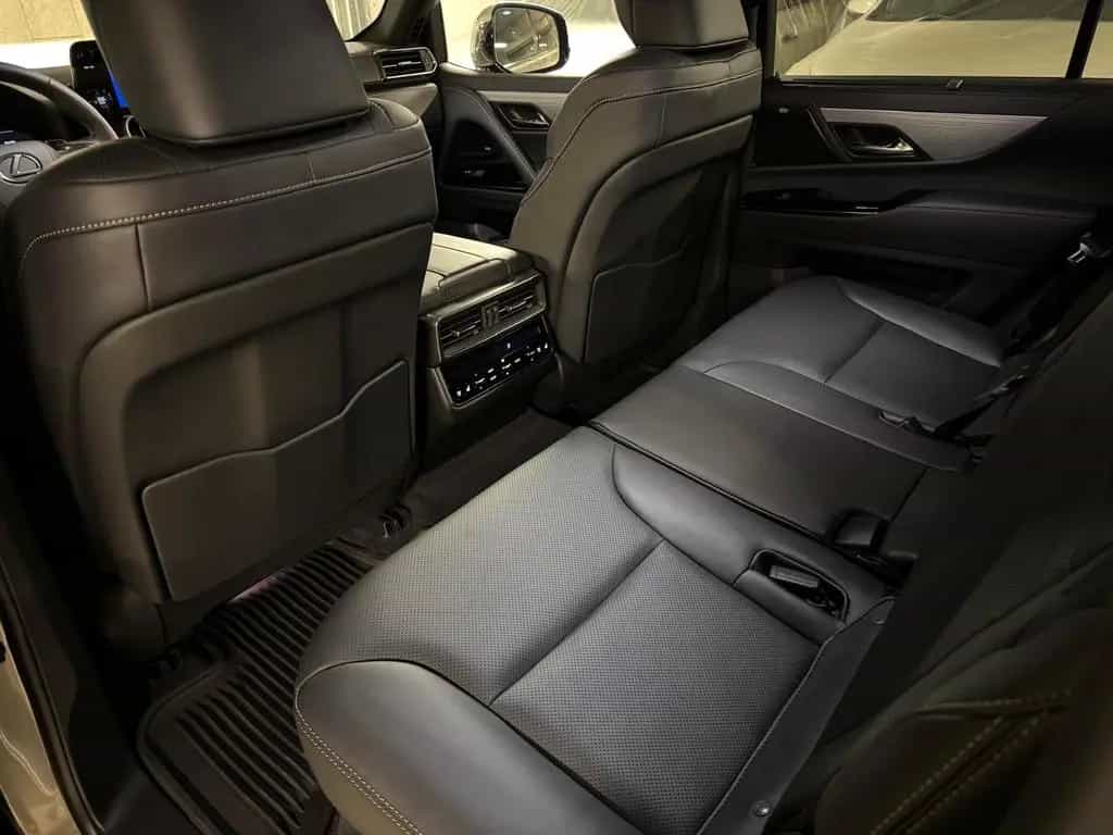 Lexus LX 600 LX600+F SPORT+2026+NEW+7Seats+EU 12/2025-photo-39
