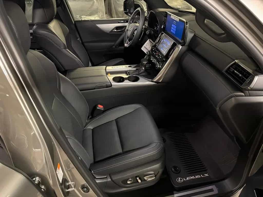 Lexus LX 600 LX600+F SPORT+2026+NEW+7Seats+EU 12/2025-photo-43