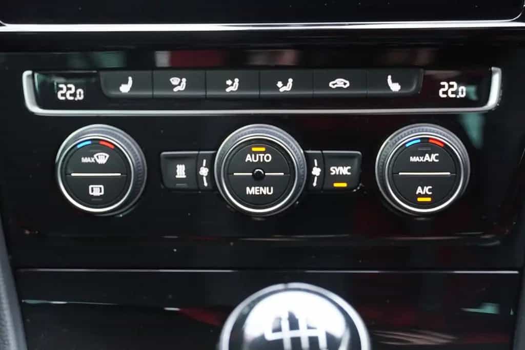 Volkswagen Golf VII 1.0 TSI Join LED Navi ACC Standheizung 01/2019-photo-21
