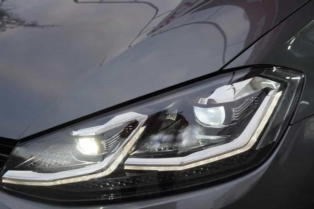 Volkswagen Golf VII 1.0 TSI Join LED Navi ACC Standheizung 01/2019-photo-27