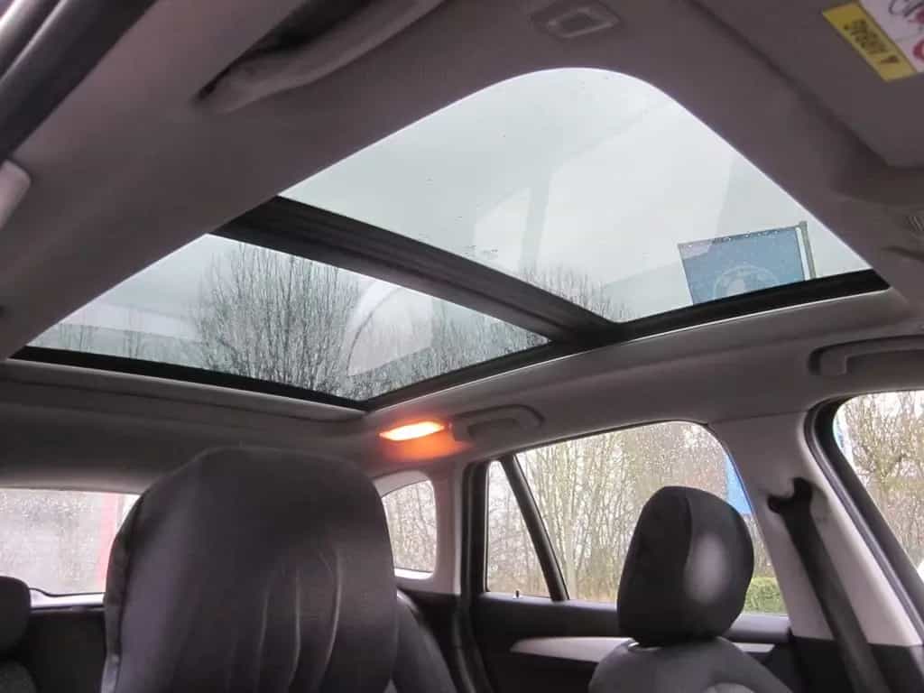 BMW X1 xDrive20i ADVANTAGE AUT PANO LED GRA RFK PDC 08/2017-photo-14