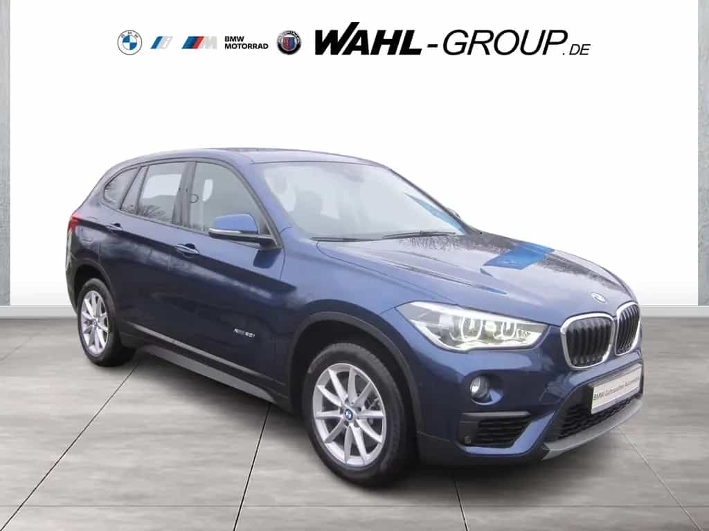 BMW X1 xDrive20i ADVANTAGE AUT PANO LED GRA RFK PDC 08/2017-photo-2