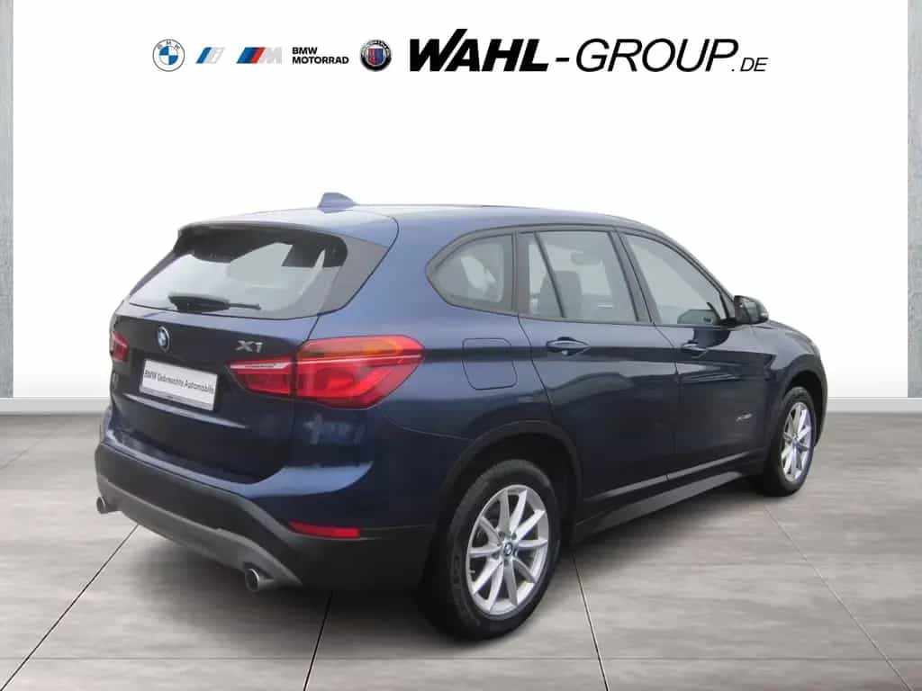 BMW X1 xDrive20i ADVANTAGE AUT PANO LED GRA RFK PDC 08/2017-photo-4