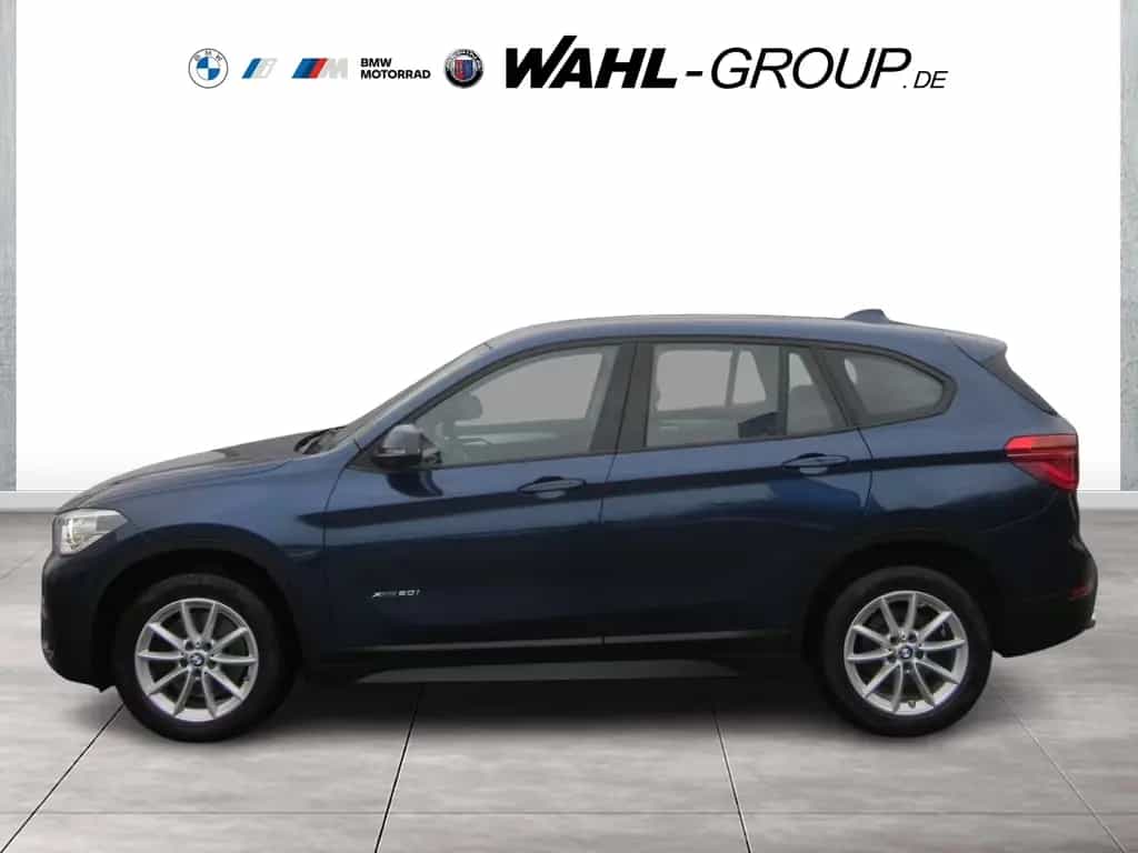 BMW X1 xDrive20i ADVANTAGE AUT PANO LED GRA RFK PDC 08/2017-photo-7