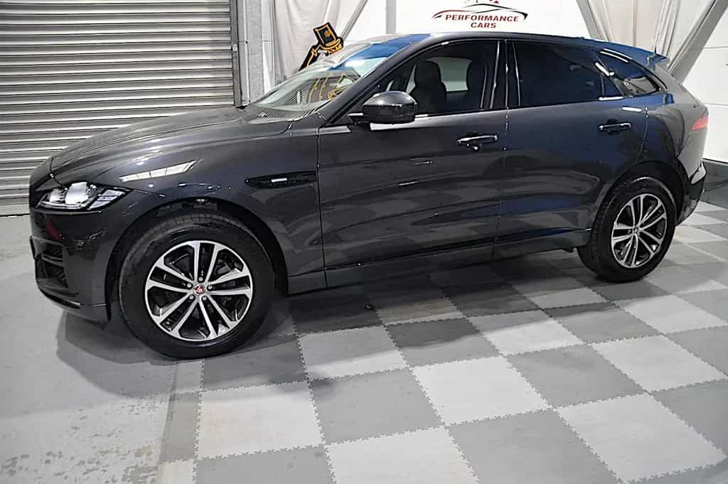 Jaguar F-Pace 20d AWD R-Sport Automatik 02/2019-photo-22