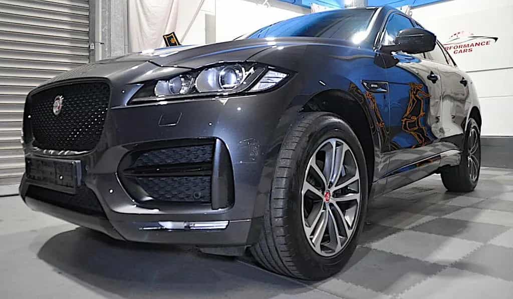 Jaguar F-Pace 20d AWD R-Sport Automatik 02/2019-photo-24