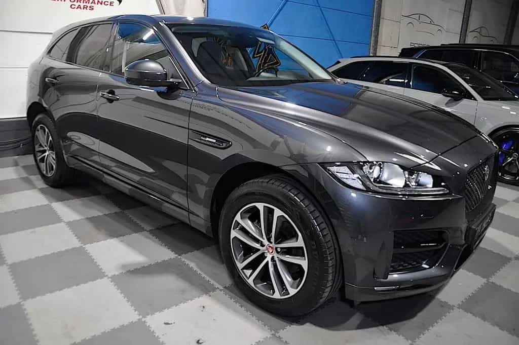 Jaguar F-Pace 20d AWD R-Sport Automatik 02/2019-photo-3