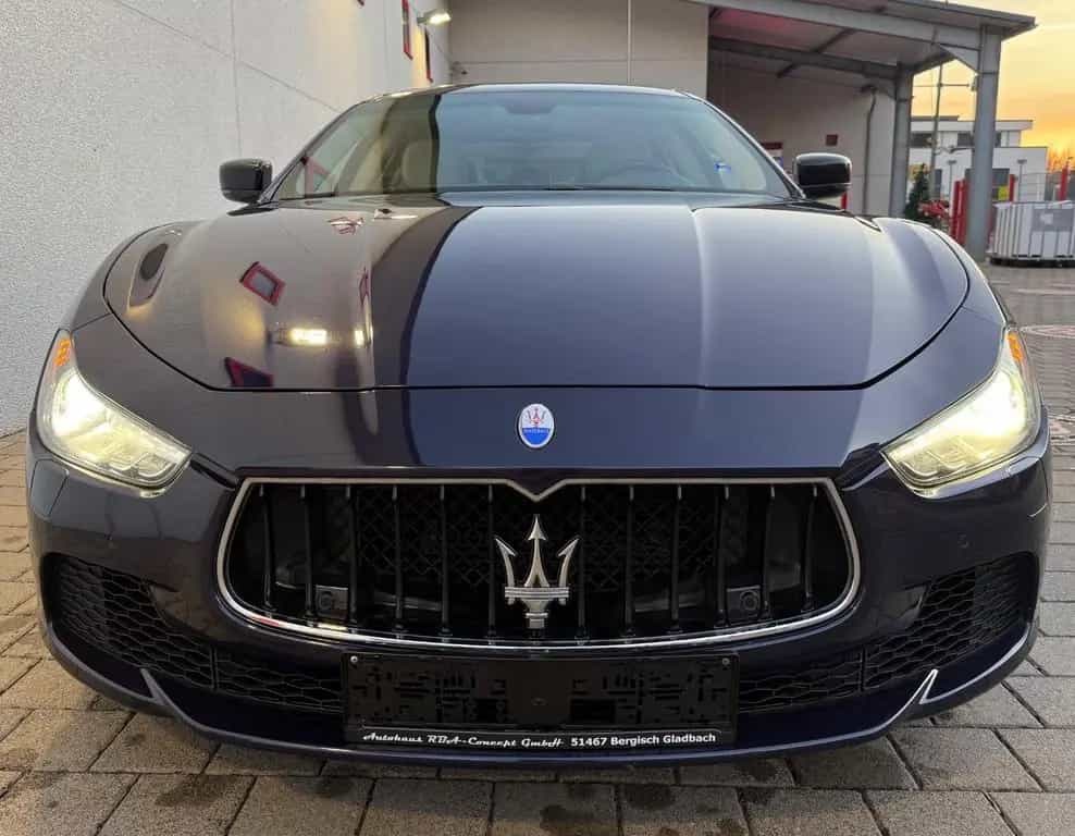 Maserati Ghibli GranSport Diesel Leder,19''HiFi,Nav,Kam 09/2015-photo-1