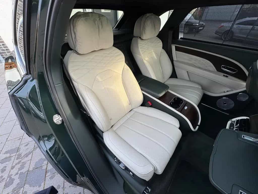 Bentley Bentayga V8 AZURE FIRST 1 EDITION FULL OPTION 11/2022-photo-13