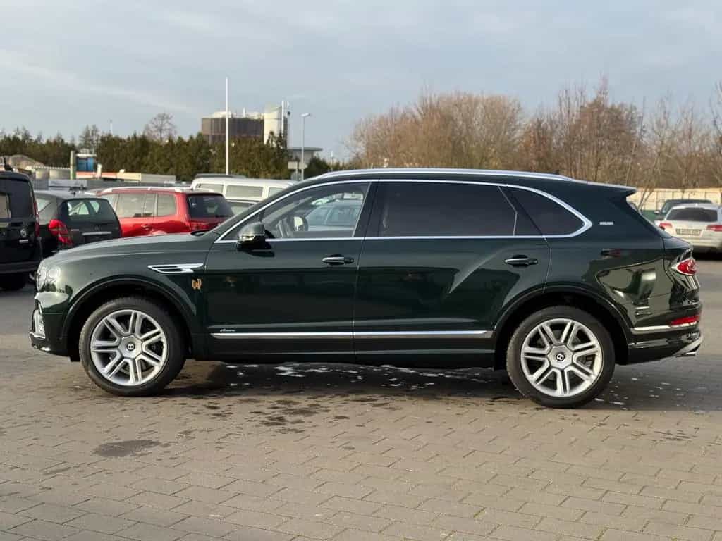 Bentley Bentayga V8 AZURE FIRST 1 EDITION FULL OPTION 11/2022-photo-3