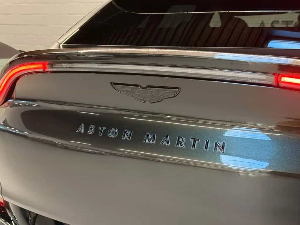 Aston Martin DBX 4.0 V8 05/2022-photo-11
