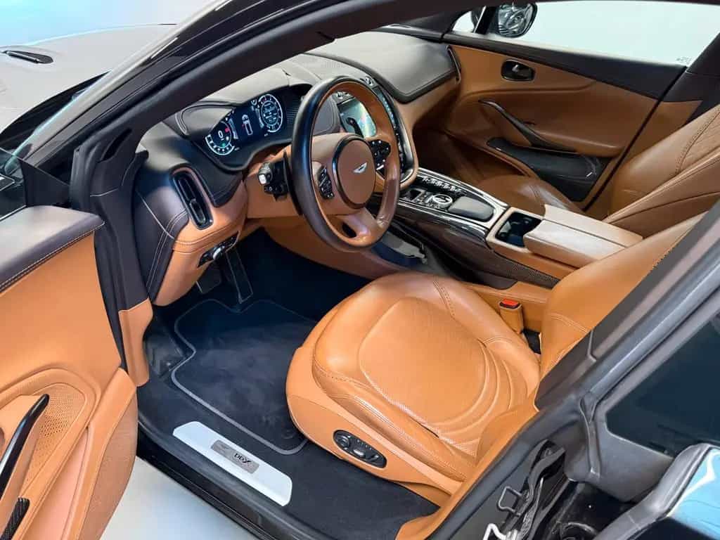 Aston Martin DBX 4.0 V8 05/2022-photo-13