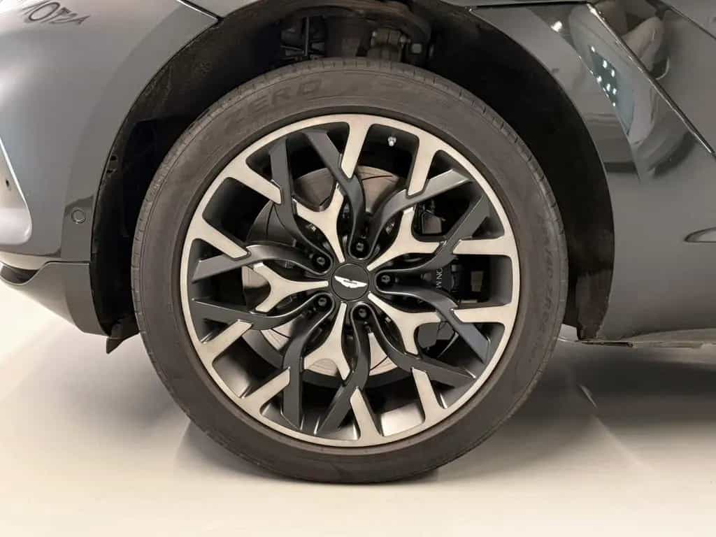 Aston Martin DBX 4.0 V8 05/2022-photo-9