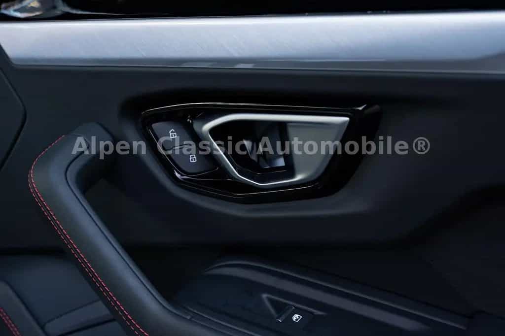 Lamborghini Urus 4.0 V8 Massage, B&O, Sitzbelüftung, 360 09/2022-photo-30