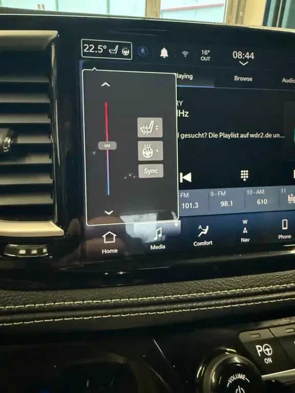 Chrysler unfallfrei Sitzplätze,Voll-LED,360°,ACC 07/2023-photo-11