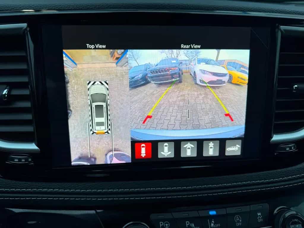 Chrysler unfallfrei Sitzplätze,Voll-LED,360°,ACC 07/2023-photo-12