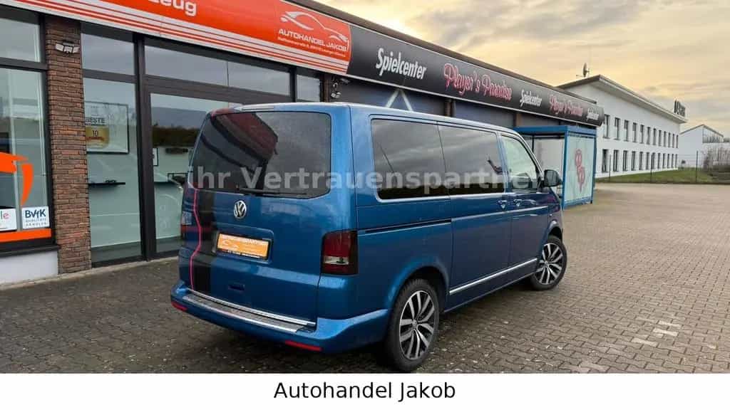 Volkswagen Multivan 05/2015-photo-10