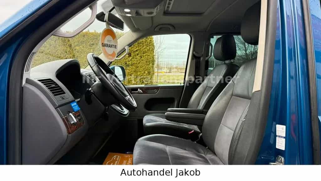 Volkswagen Multivan 05/2015-photo-17