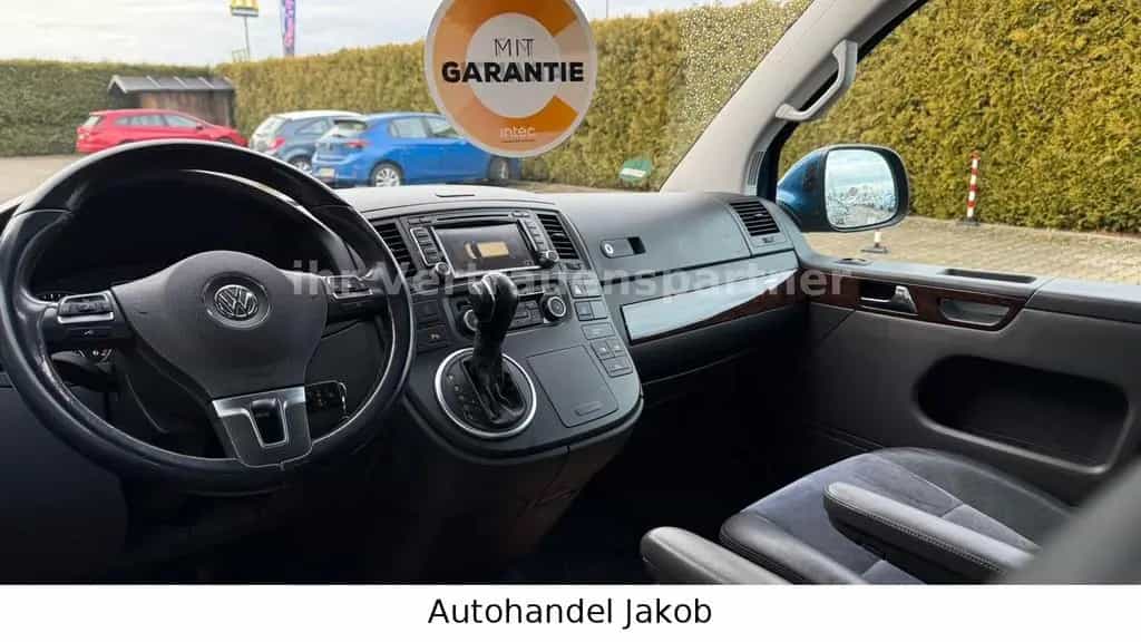 Volkswagen Multivan 05/2015-photo-18