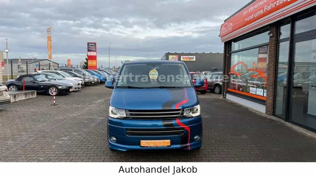 Volkswagen Multivan 05/2015-photo-2