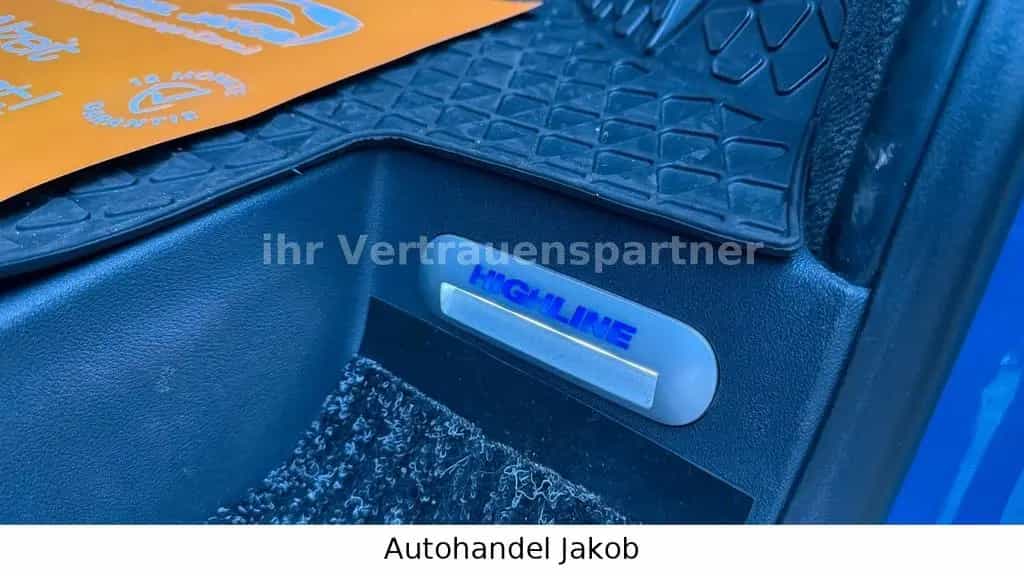 Volkswagen Multivan 05/2015-photo-23
